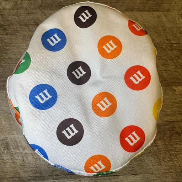 M&M's Colorful Bucket Hat - Picture 3 of 8